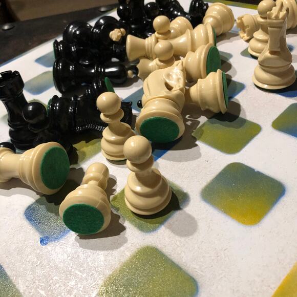 Large Painted Chess Set - Blue/Yellow & White - Picture 11 of 11